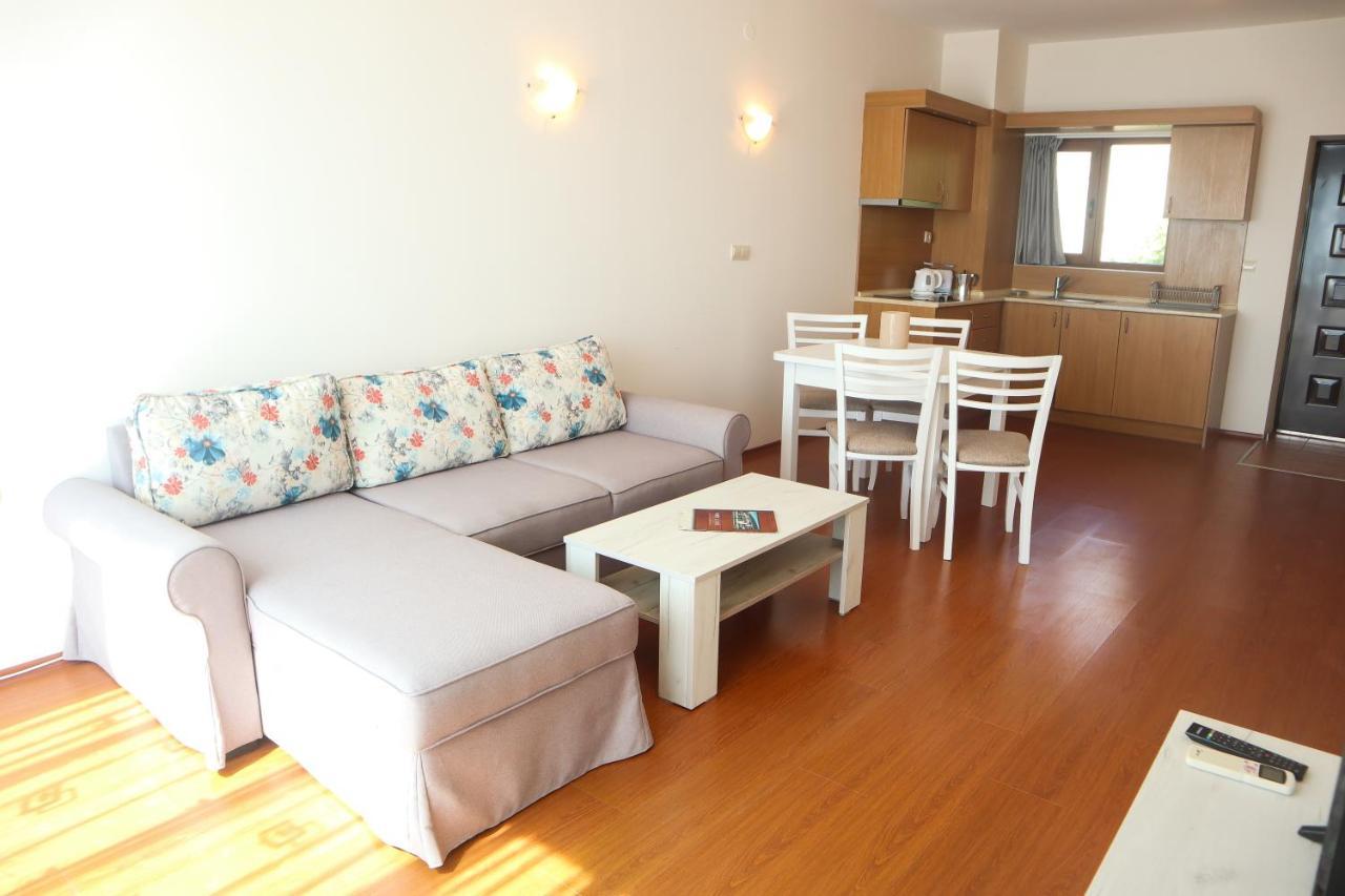 White Coast Beach Apartments Kavarna Exterior foto